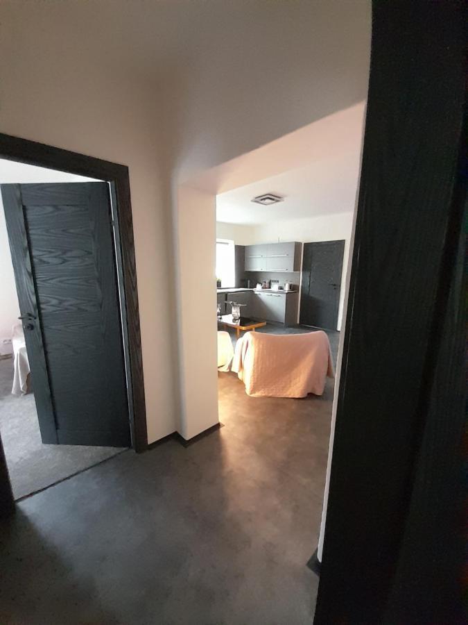 Apartman Devade Se Dvema Loznicemi A Wifi Pripojenim Trutnov Buitenkant foto