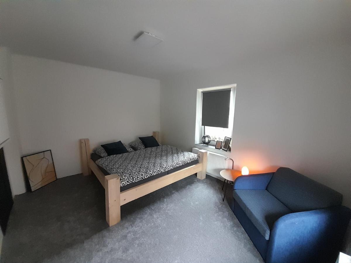 Apartman Devade Se Dvema Loznicemi A Wifi Pripojenim Trutnov Buitenkant foto